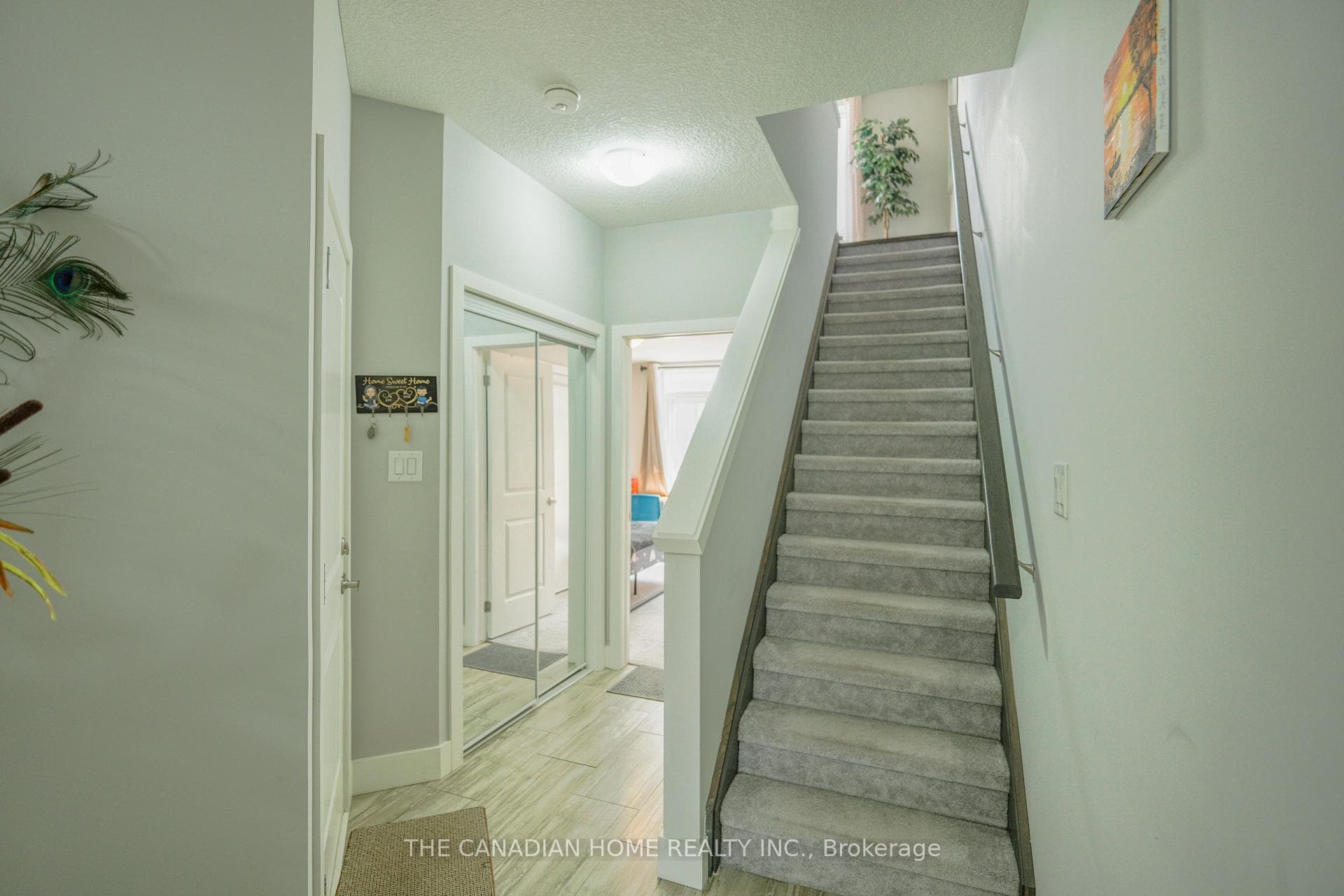 2070 Meadowgate Boulevard Unit 104 photo 4