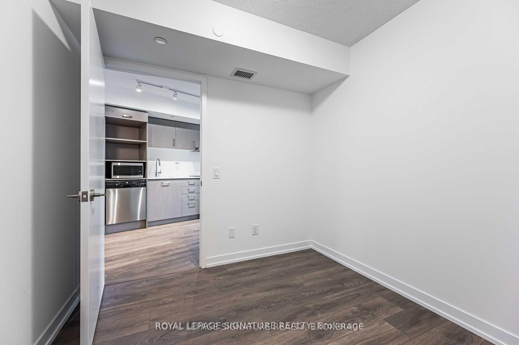 219 Dundas Street Unit 2008 photo 15
