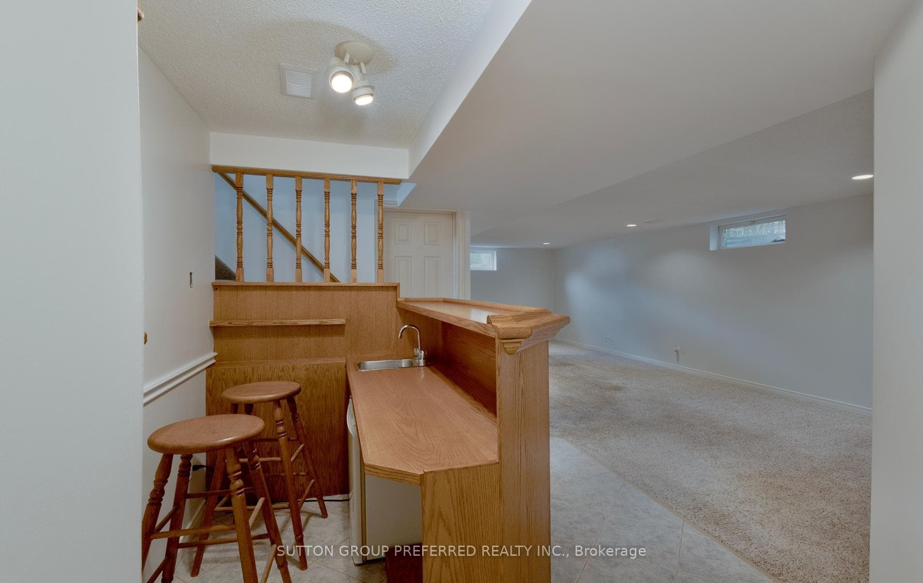 55 Jena Crescent photo 25