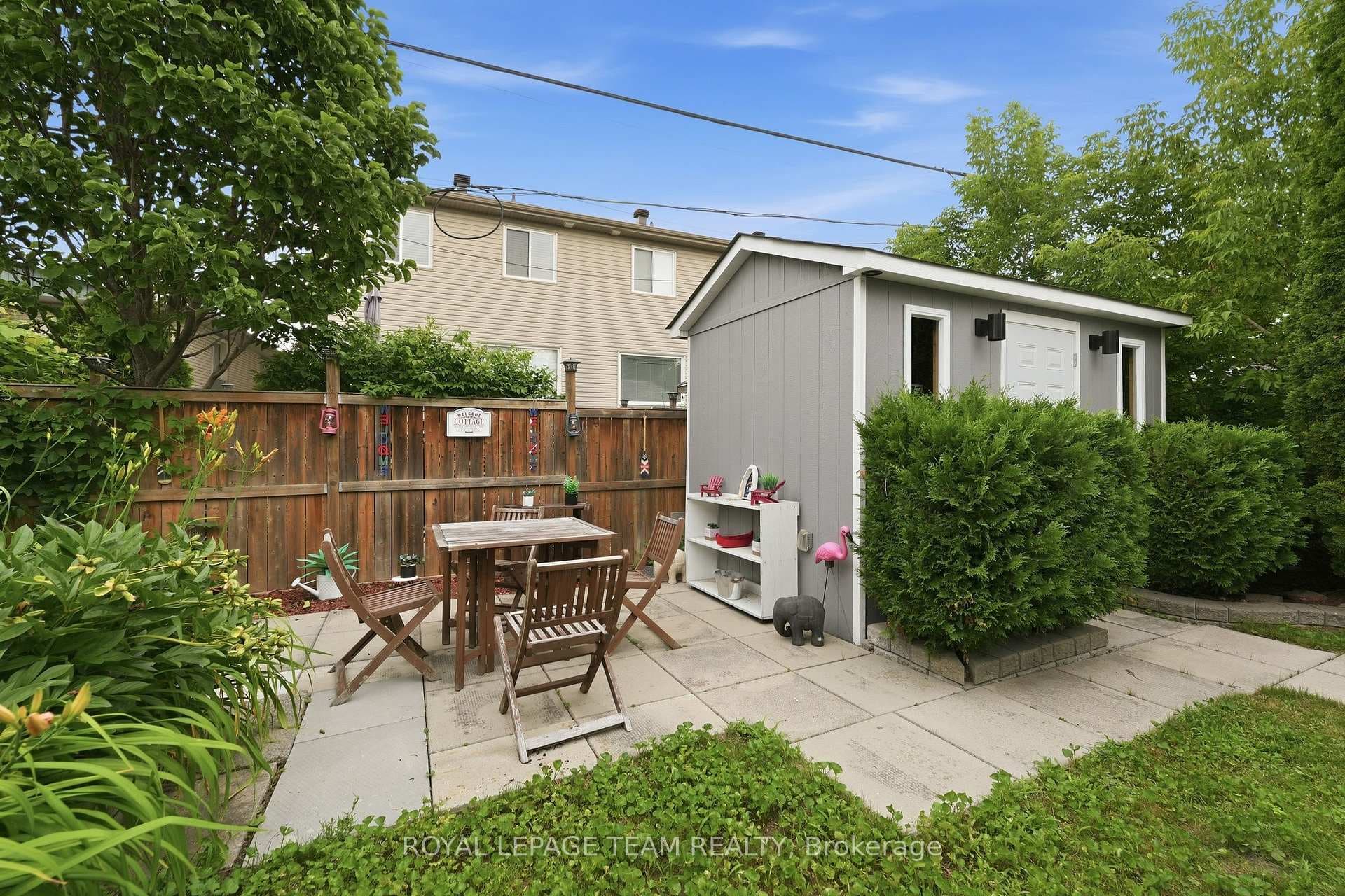 289 Montfort Street photo 47