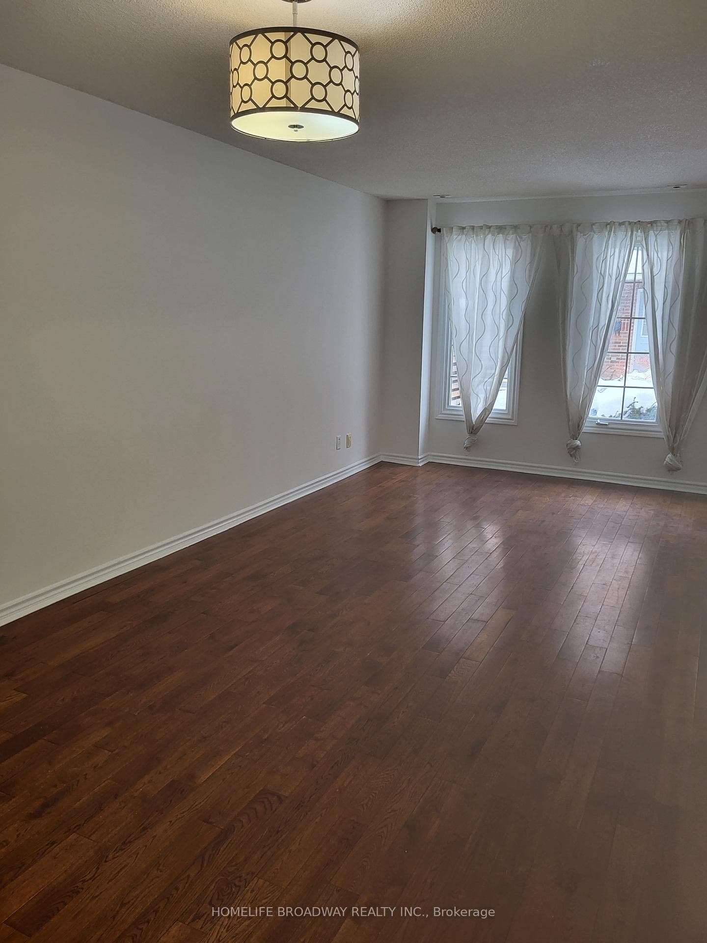 151 Townsgate Drive Unit 88 photo 5