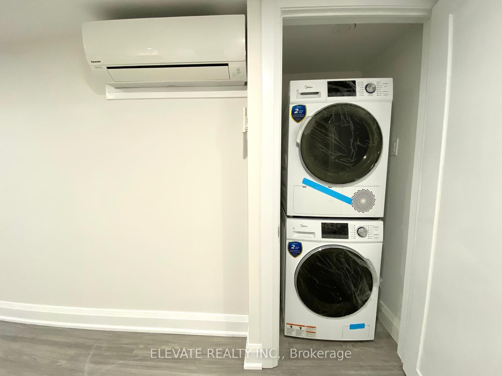 19 Lesmount Avenue Unit B photo 11