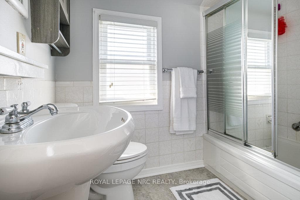 46 Marmora Street photo 17