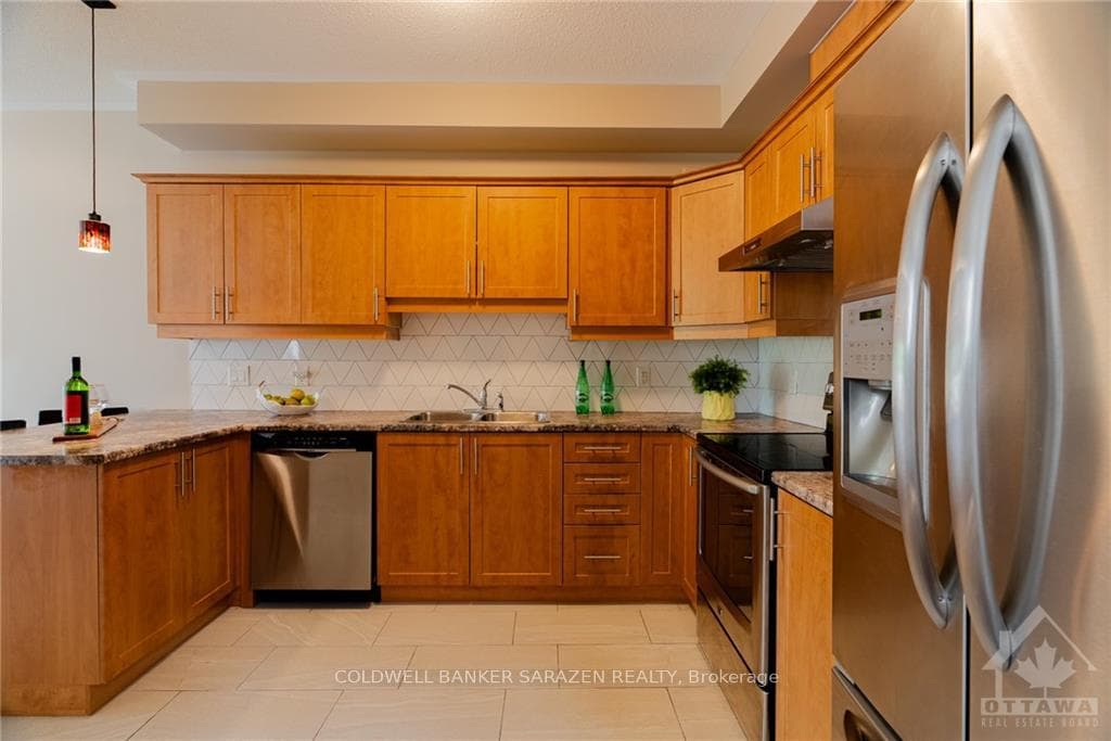 150 LARAMIE Crescent photo 7