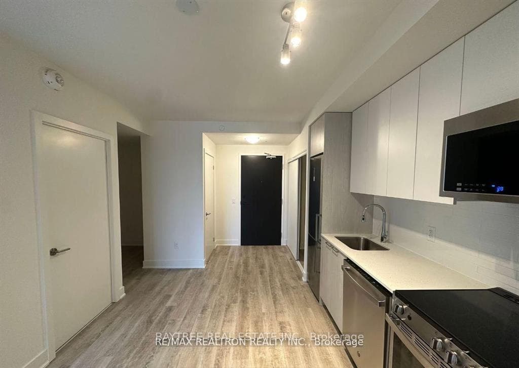 185 Deerfield Road Unit 414 photo 2