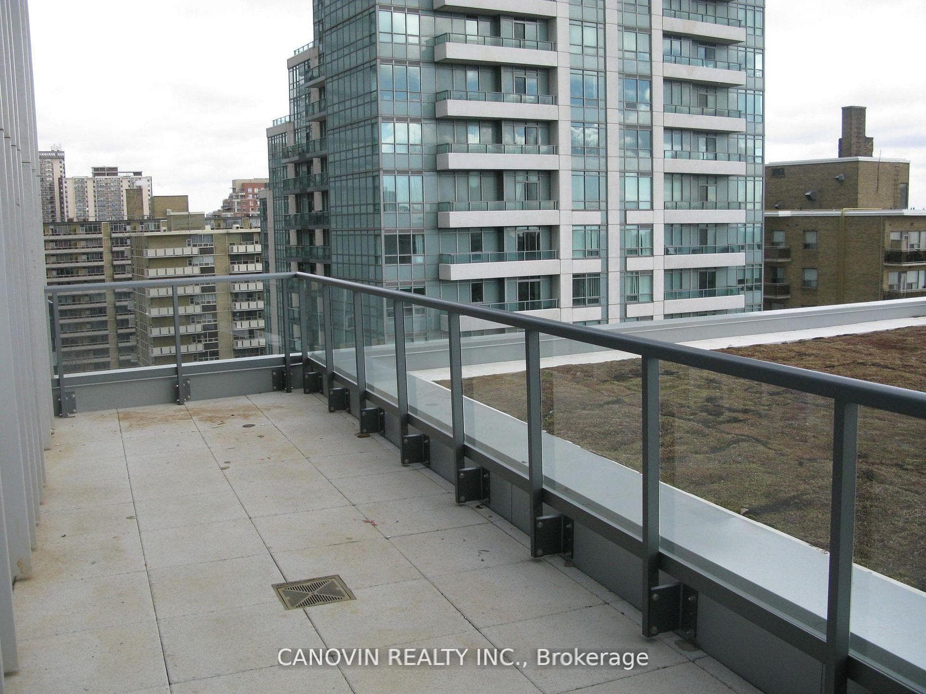 125 Redpath Ave 1001 Avenue Unit 1001 photo 11