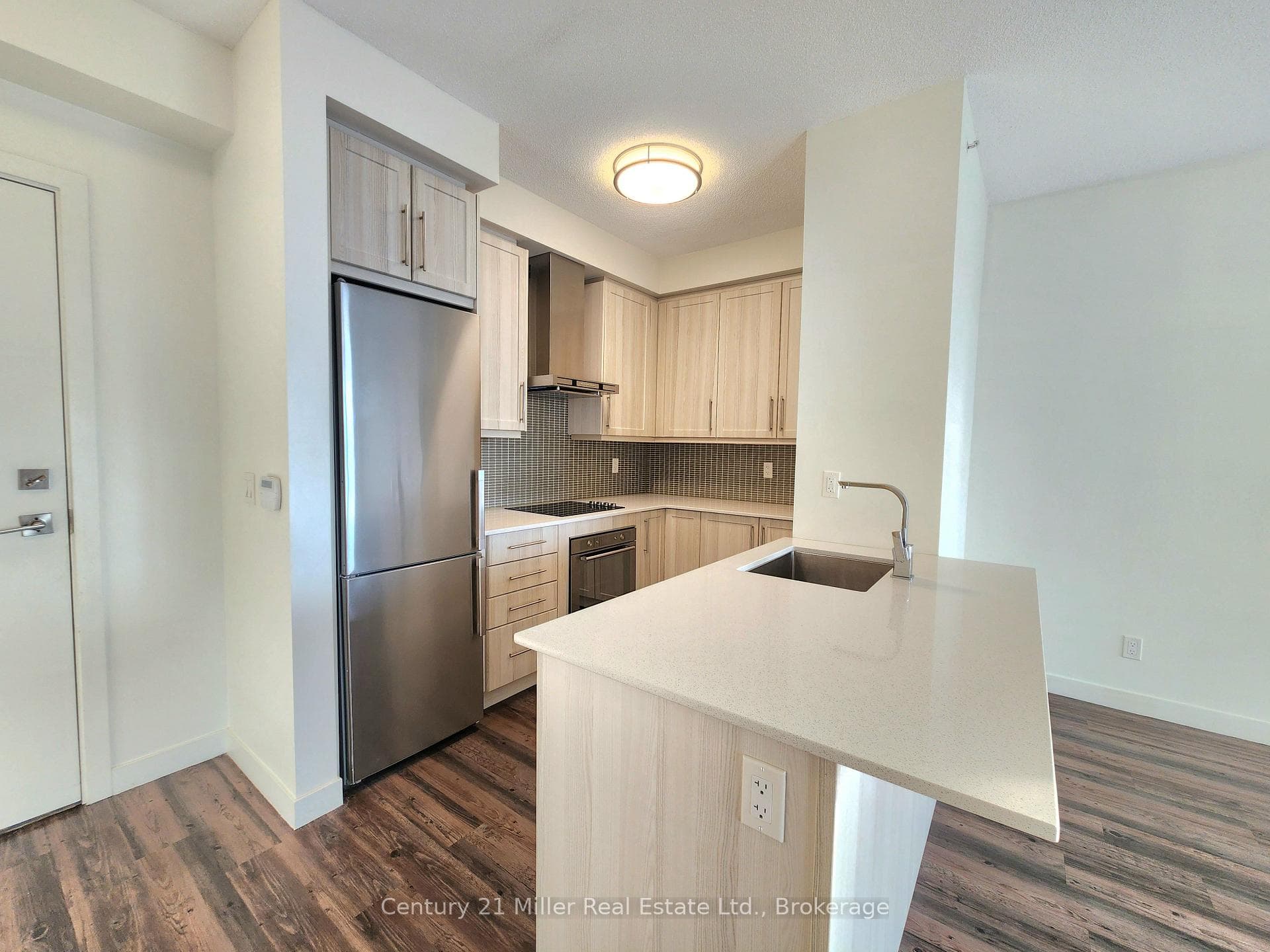 2087 Fairview Street Unit 607 photo 12