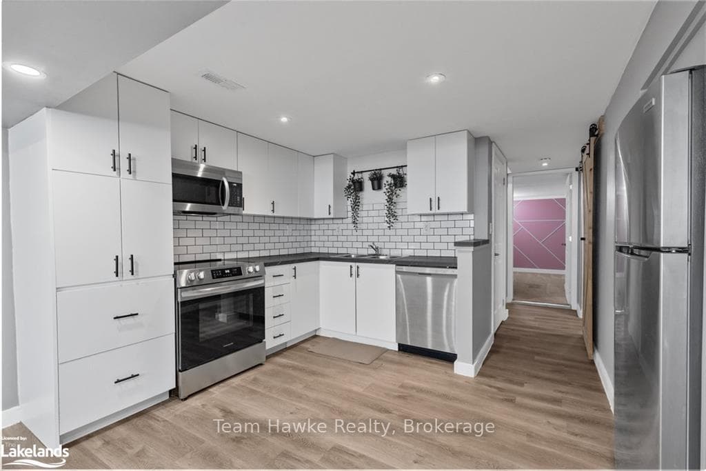 482 ATHABASKA Street photo 27