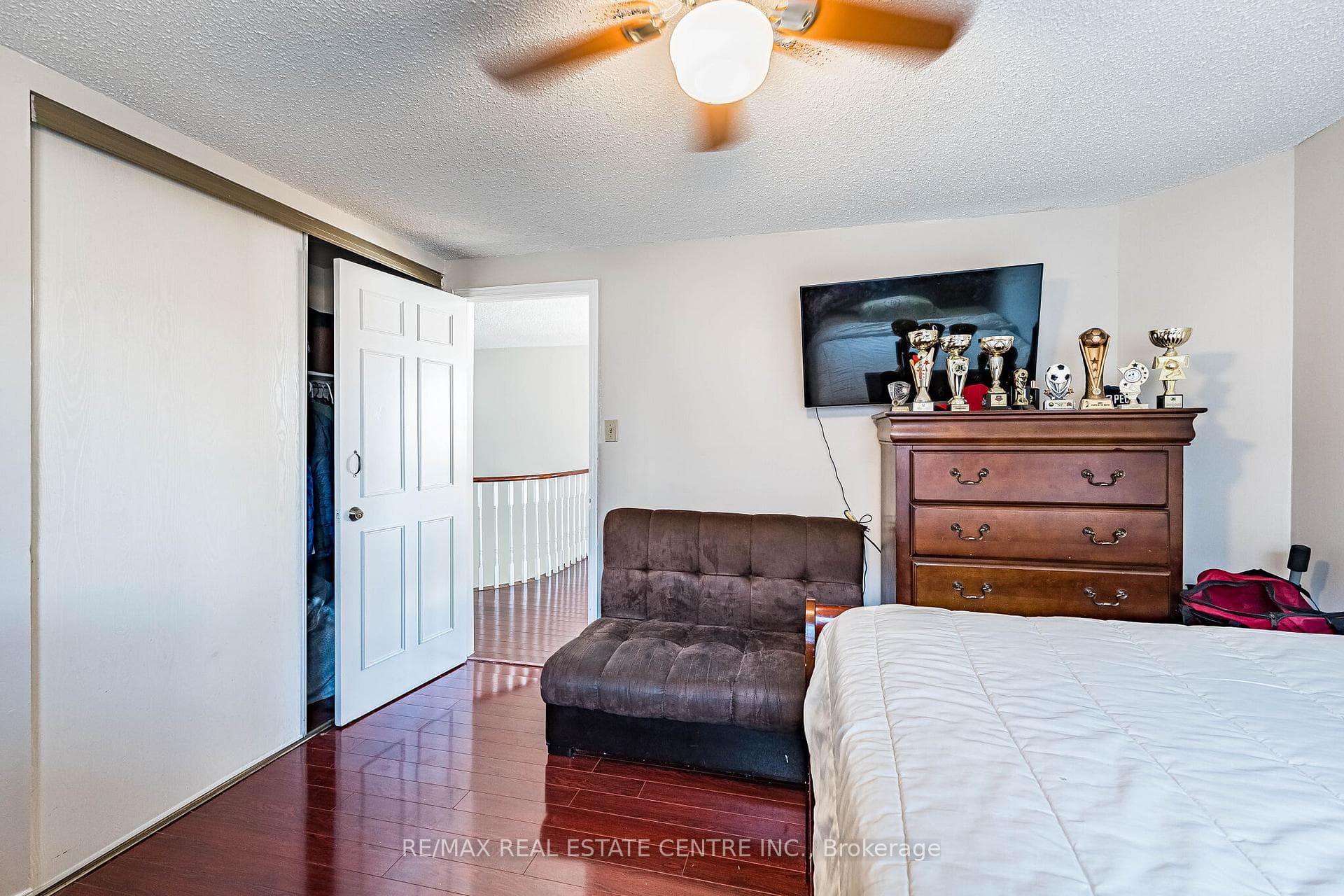 4 Howell Street photo 35