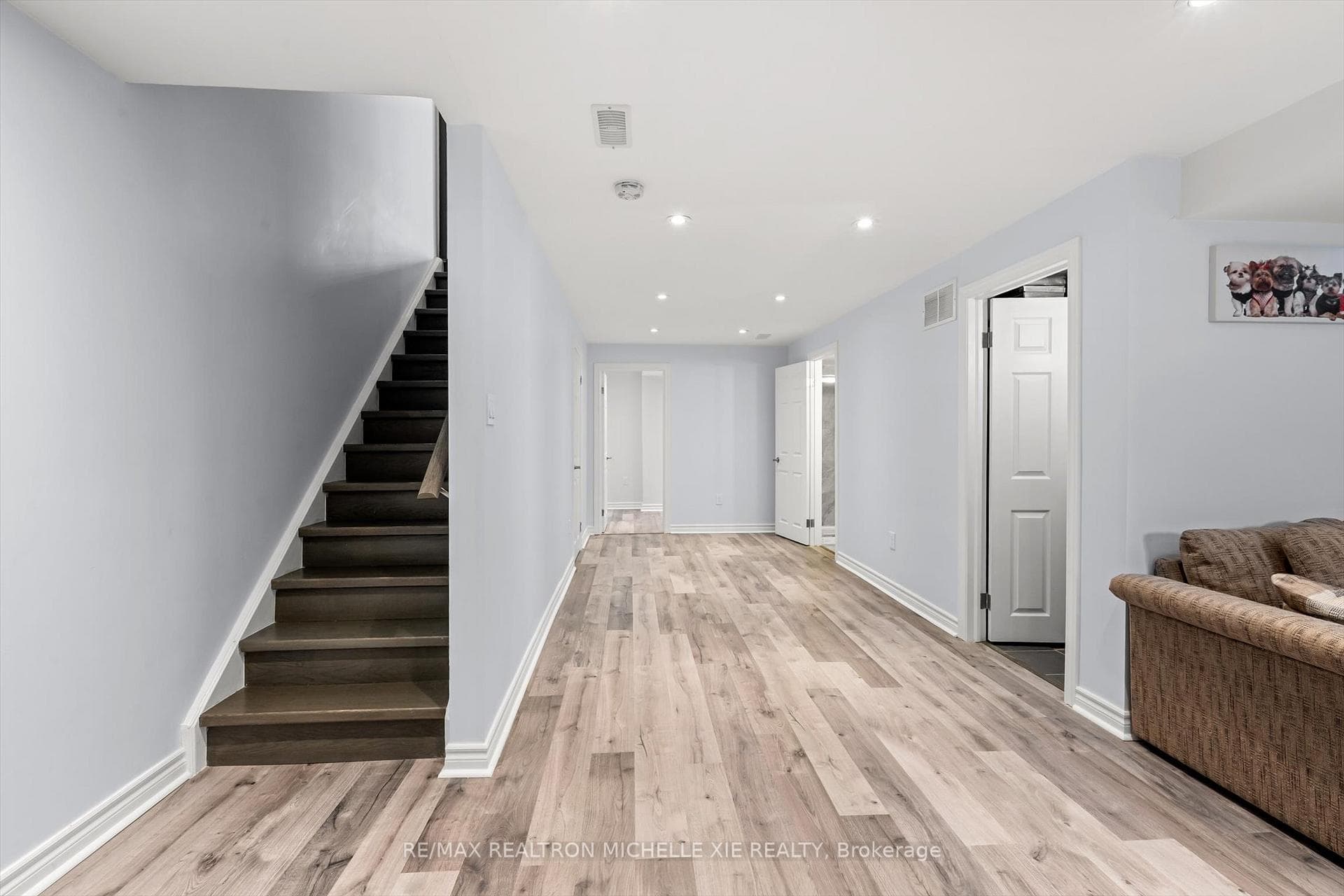 1049 Bur Oak Avenue photo 31