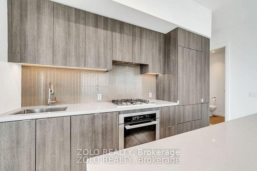 7 Grenville Street Unit 6310 photo 21