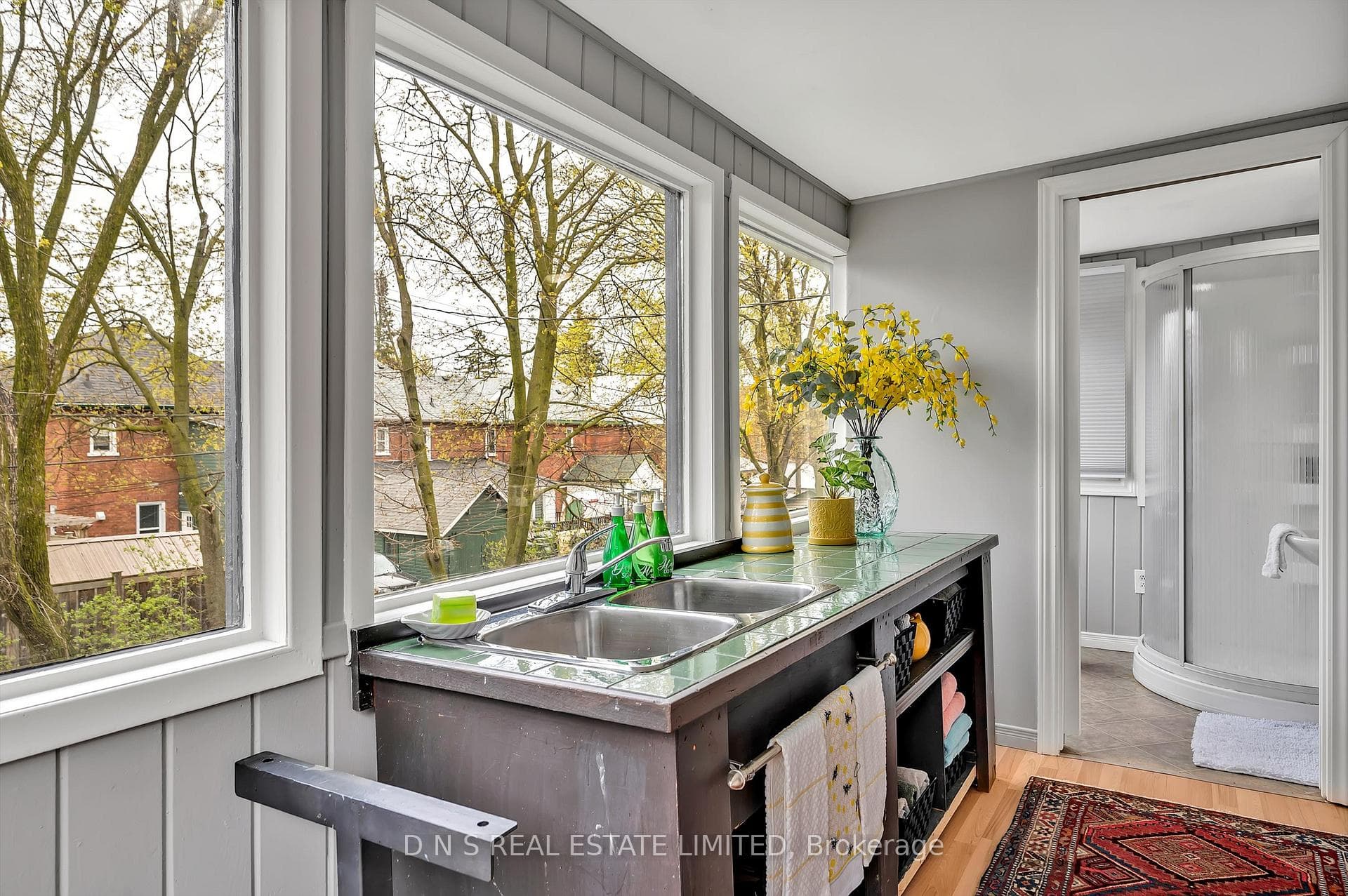 312 Elias Avenue photo 20