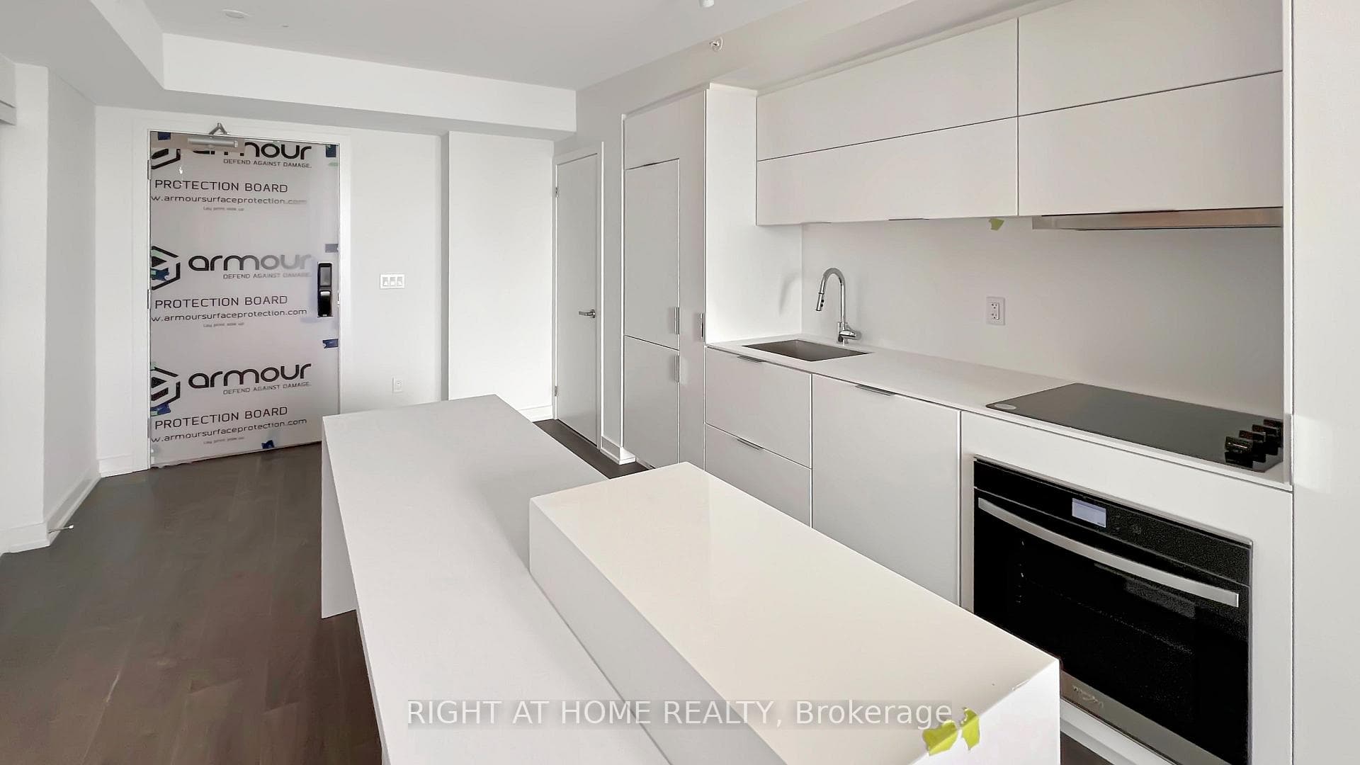 370 Martha Street Unit 606 photo 3