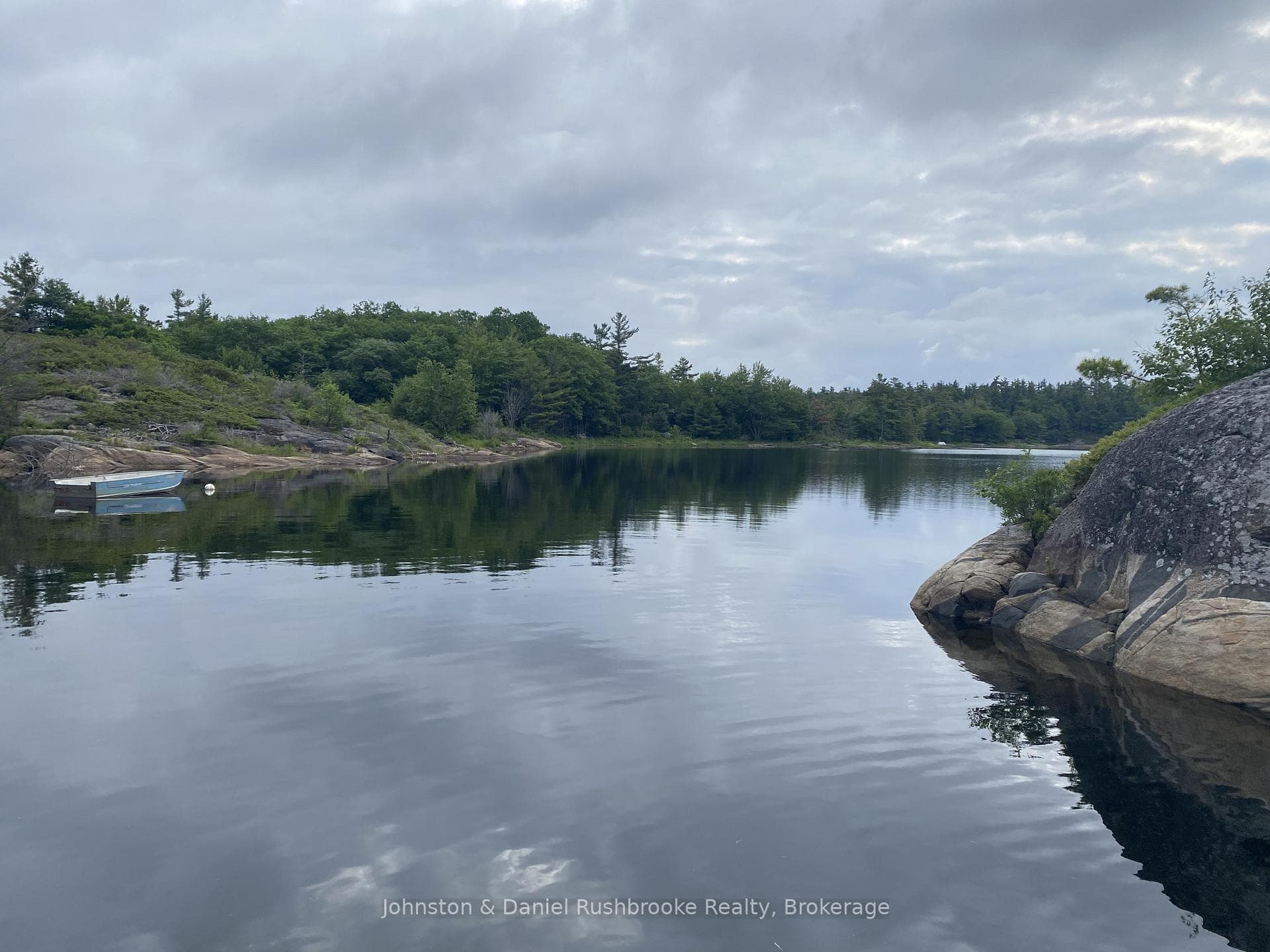 1 B244 (Conger) Island photo 33