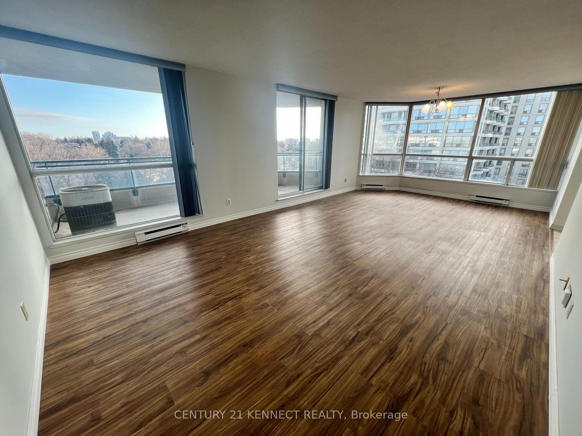 4725 Sheppard Avenue Unit 604 photo 29