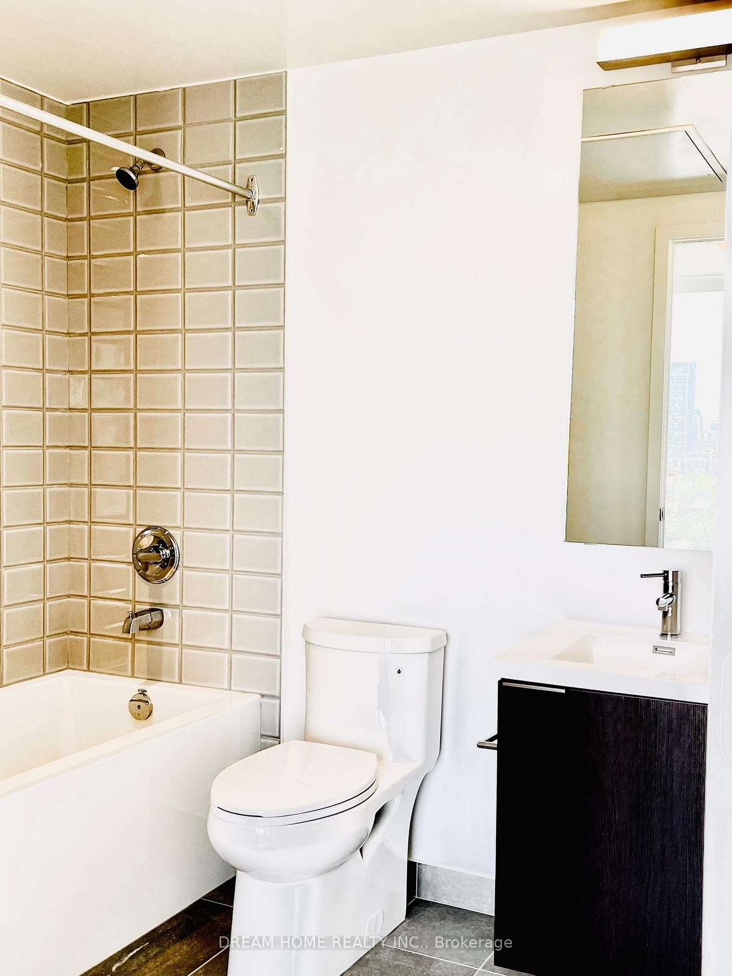 203 College Street Unit 1404 photo 15