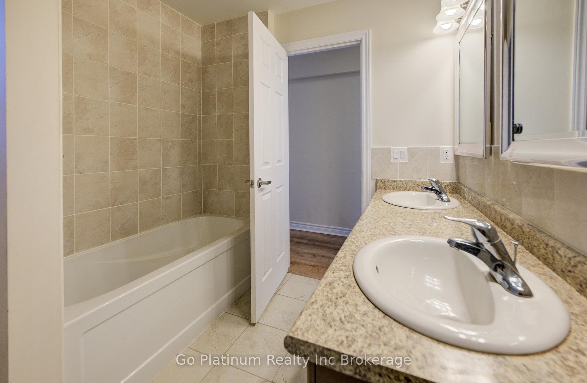 49 Dennis Drive photo 28