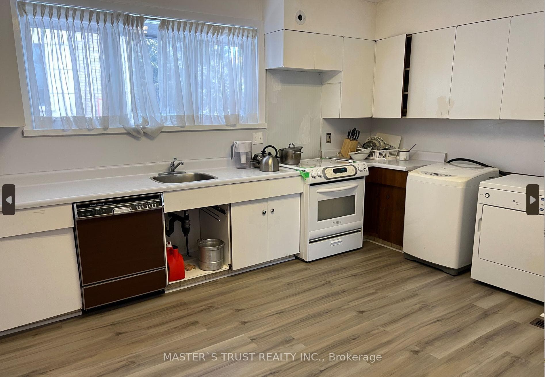 25 Berkindale Drive photo 15