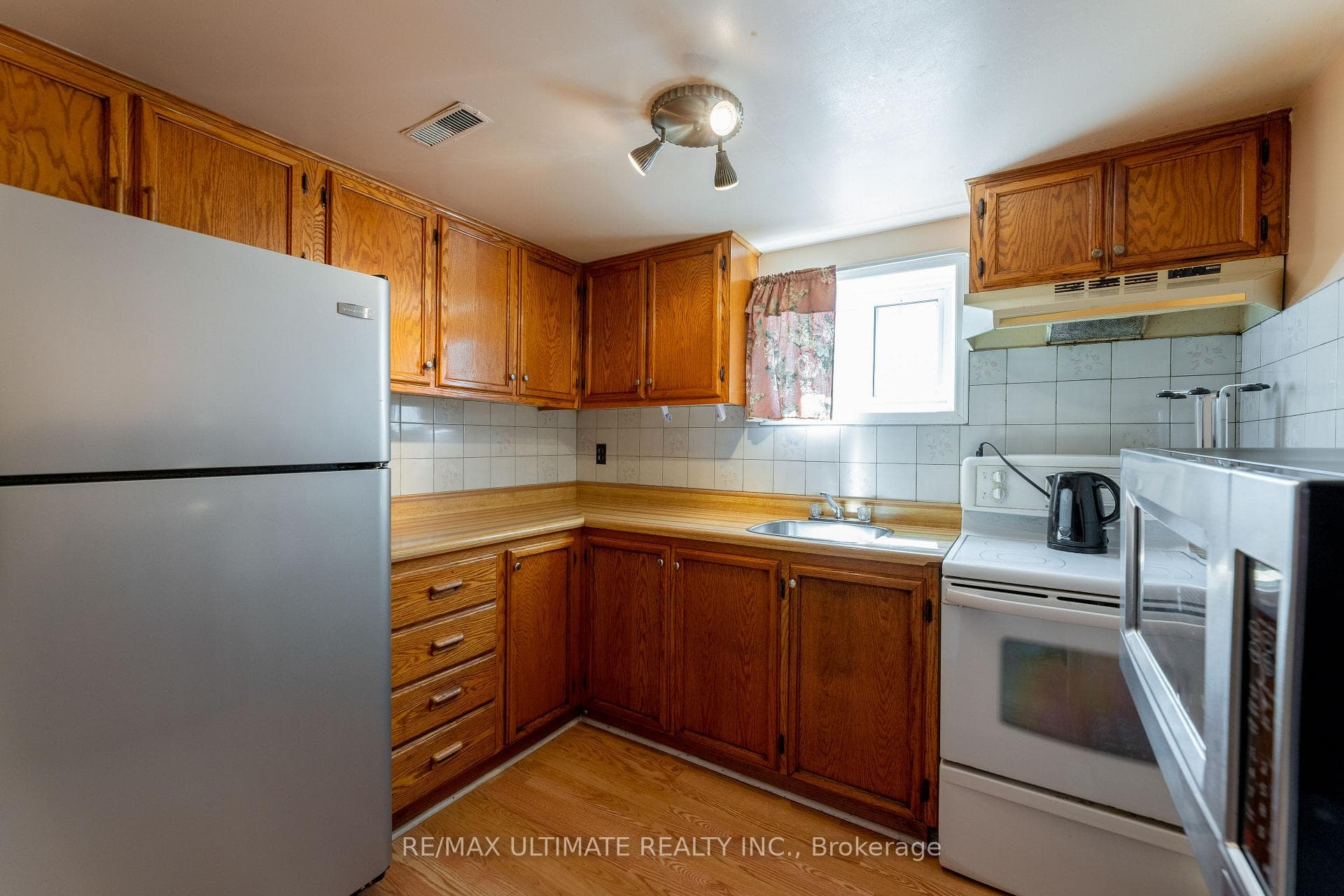 7525 langworthy Drive photo 20