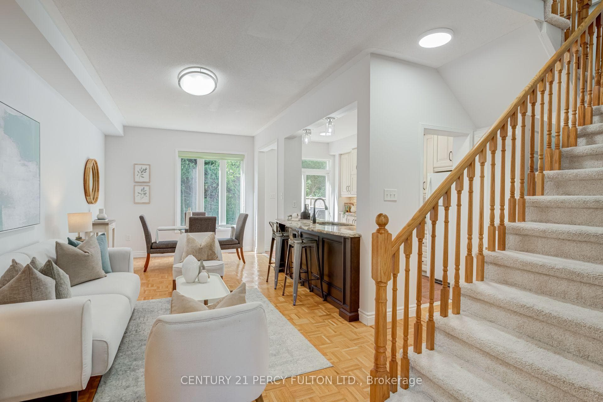 366 Strouds Lane photo 3