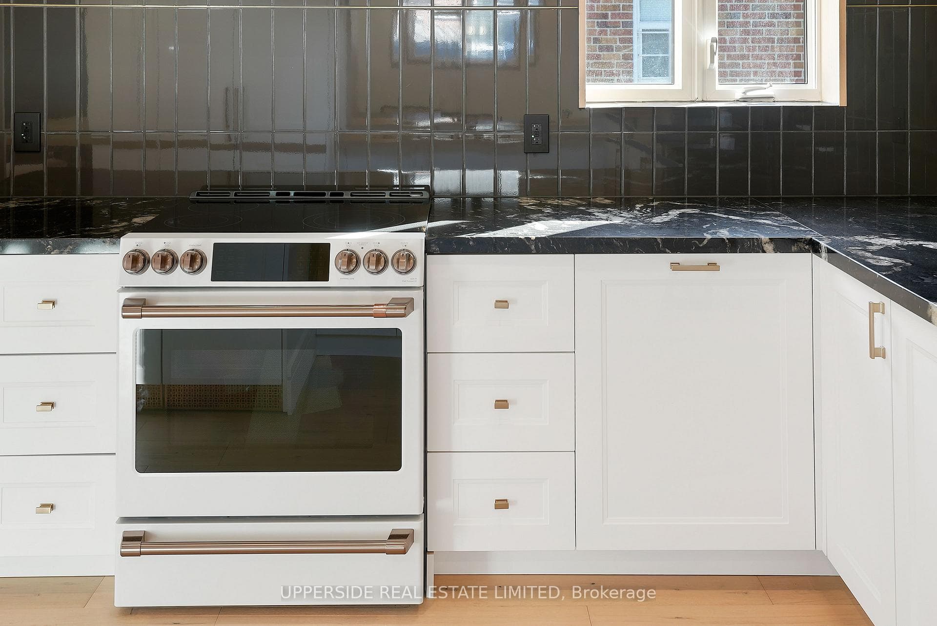 215 Ridley Boulevard photo 10