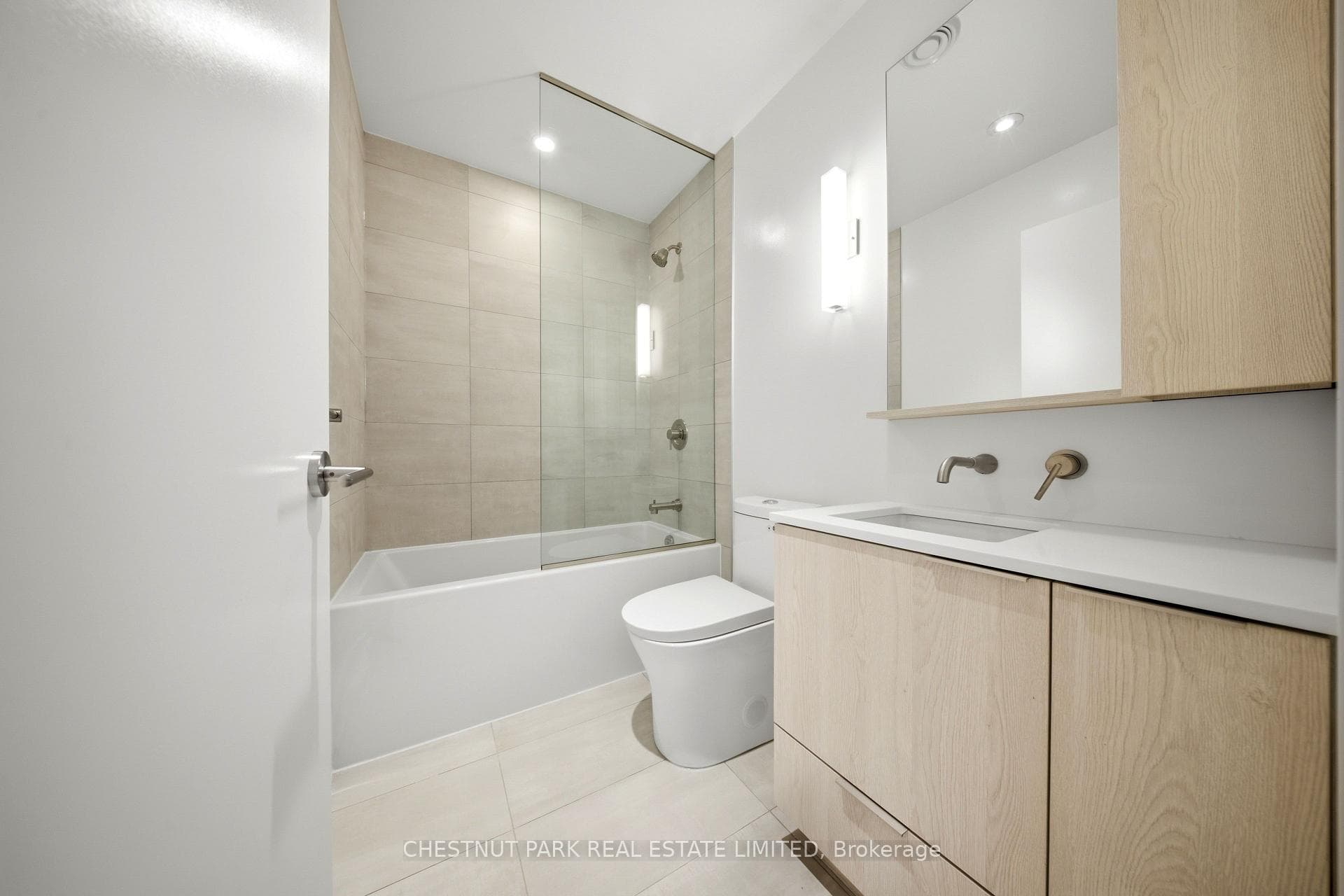 110 Broadway Avenue Unit 1113S photo 8