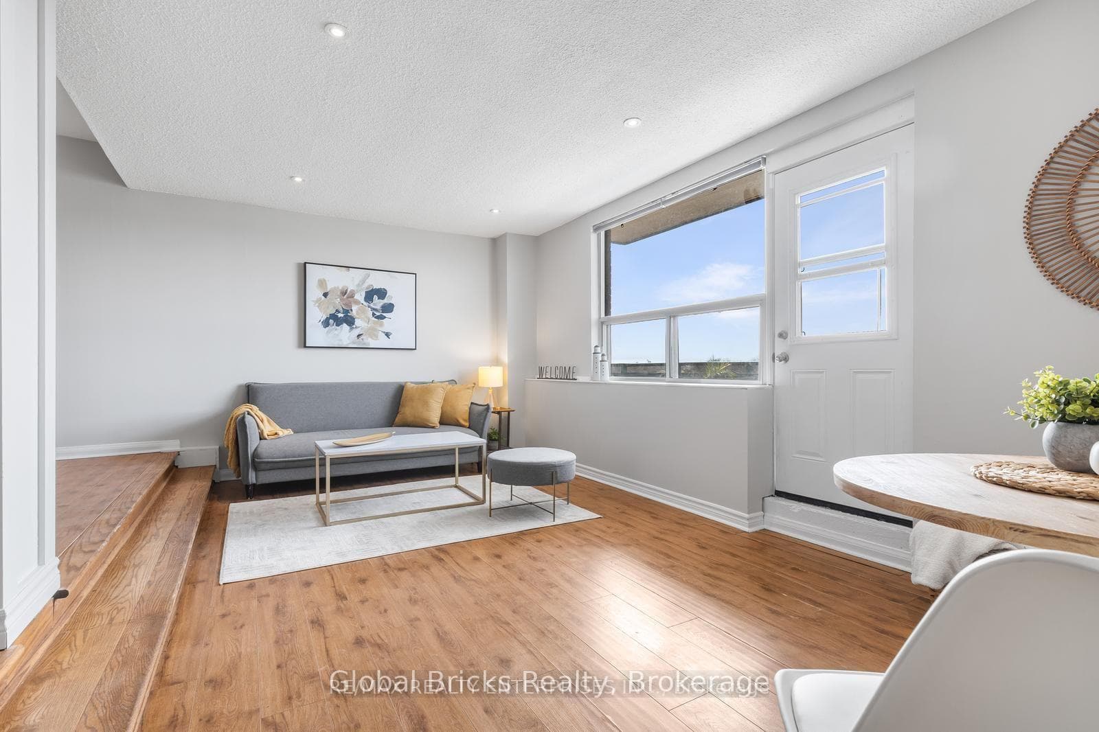 49 Queen Street Unit 501 photo 18