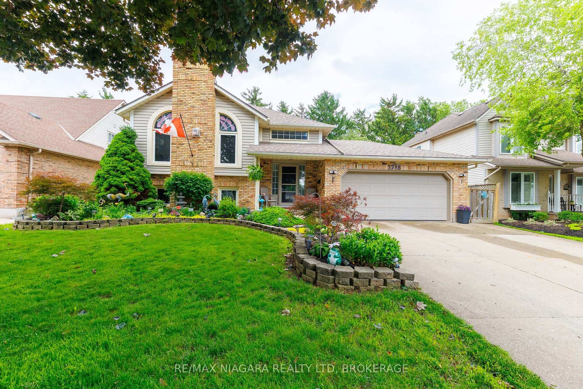 3786 Northwood Drive photo 1