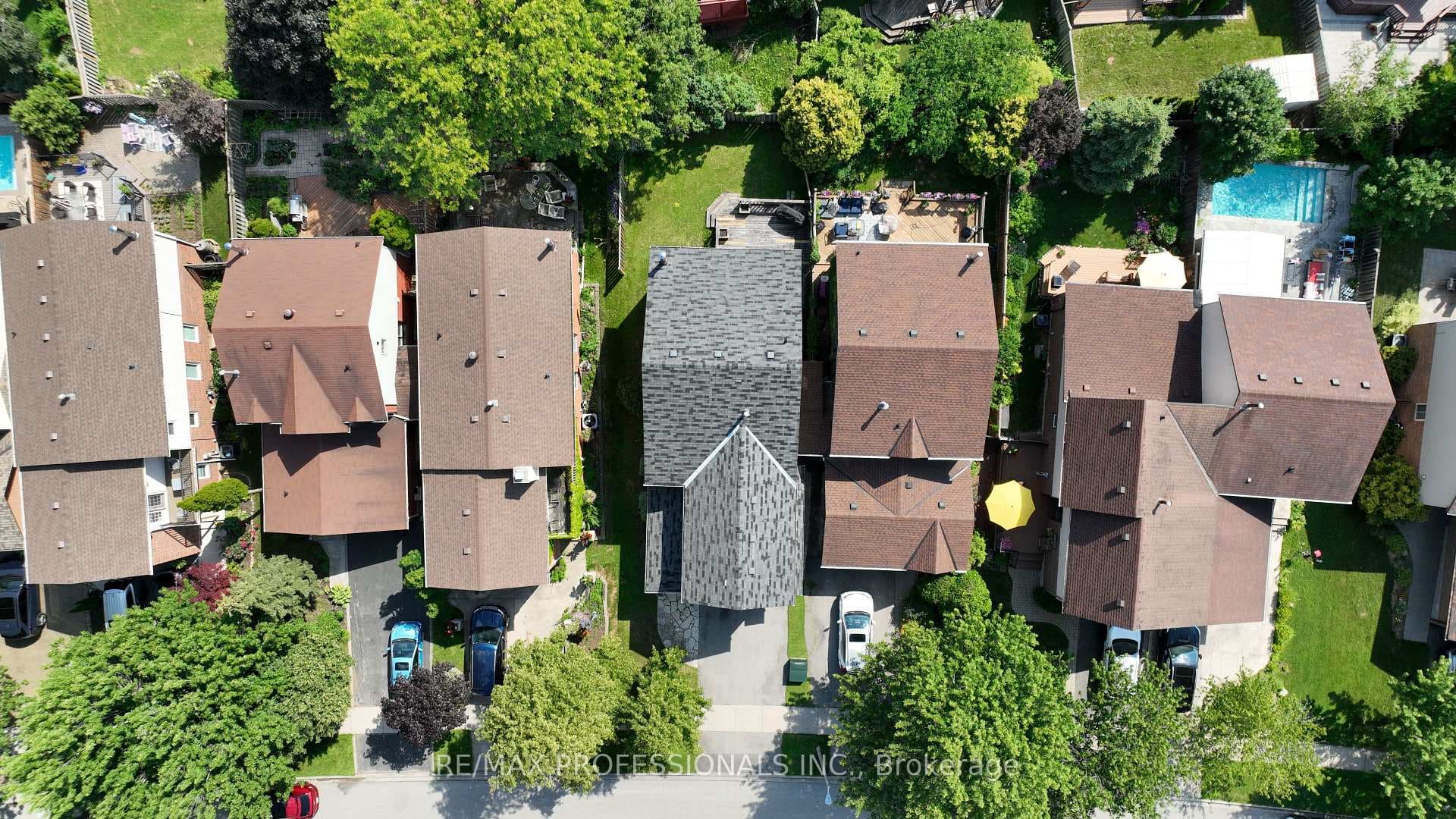 Large, Spacious Yard