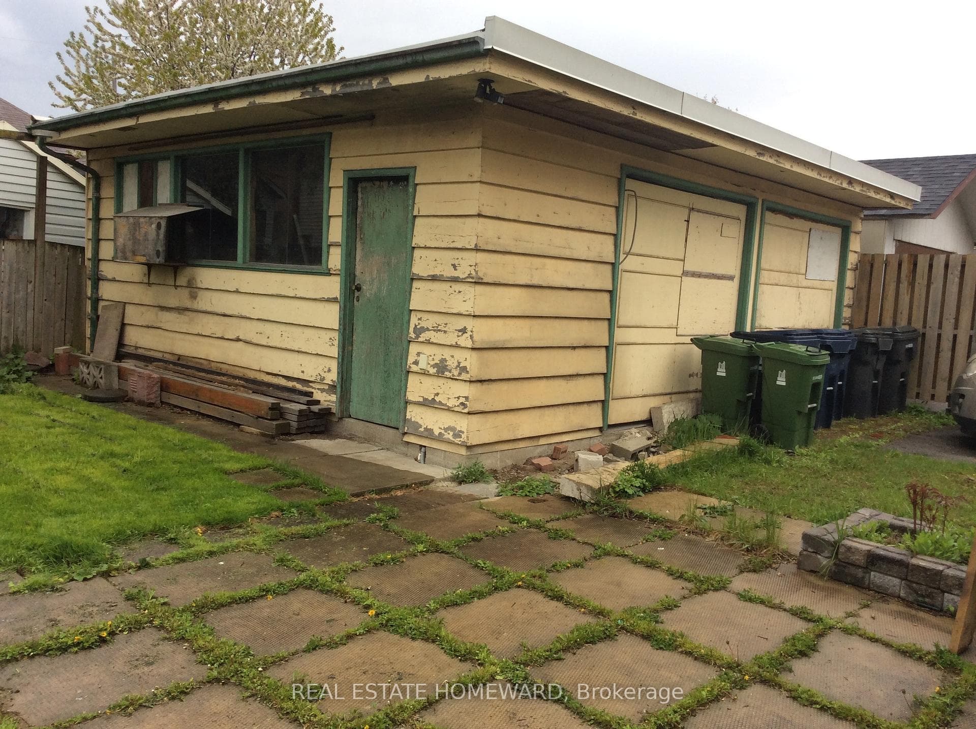 Detached Two Car Garage