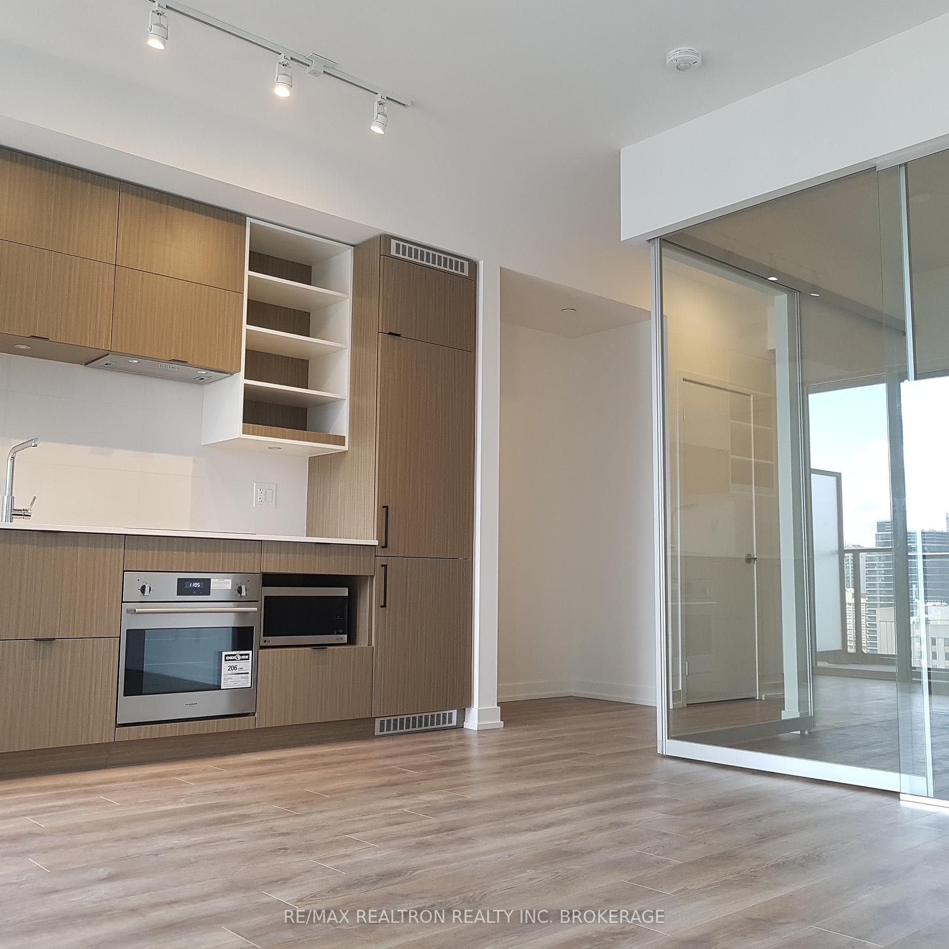 20 Edward Street Unit 2420 photo 4
