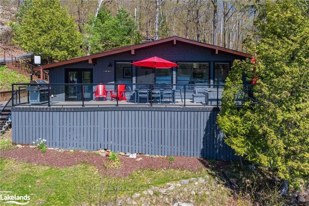 1054 DEEWOOD Drive Unit 11 photo 7