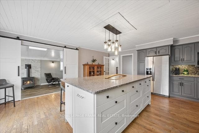 40 Balsam Street photo 16