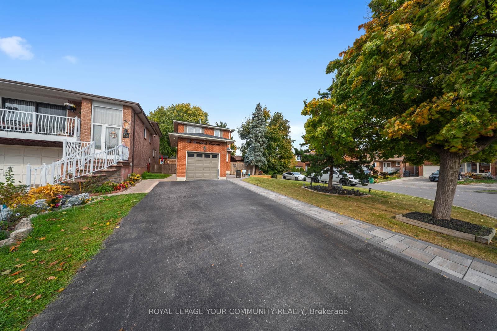 33 Deerpark Crescent photo 2