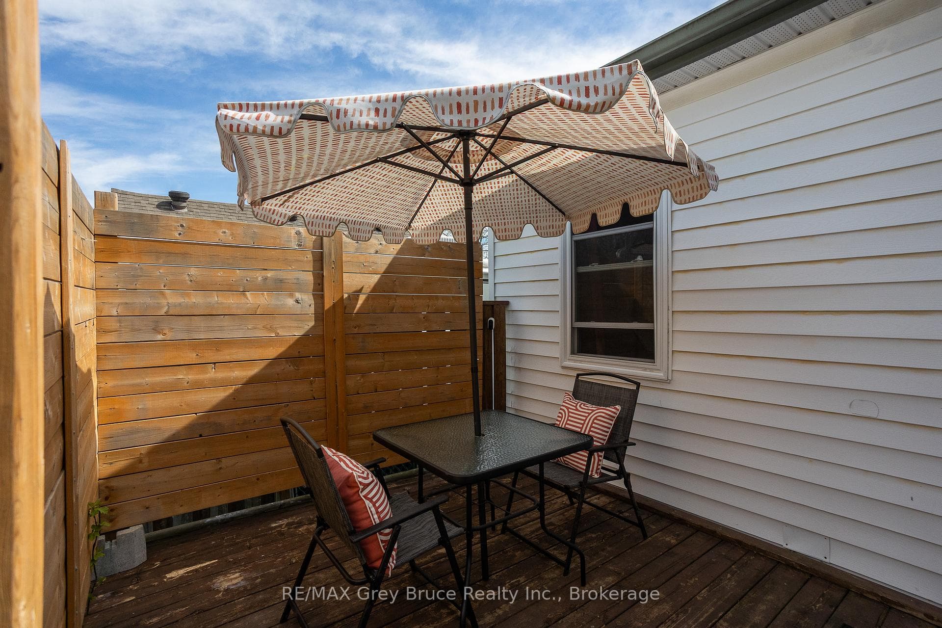 private deck