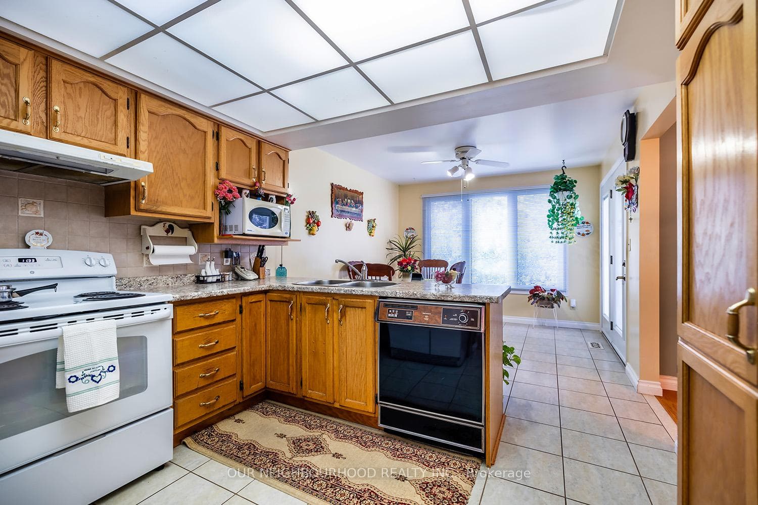 536 Steerforth Street photo 14