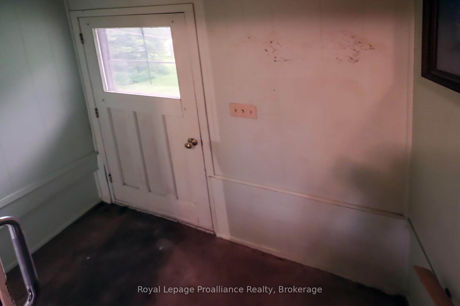 96 Prince Edward Street photo 11