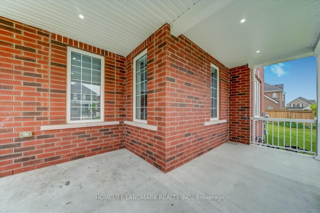 1840 William Lott Drive photo 2