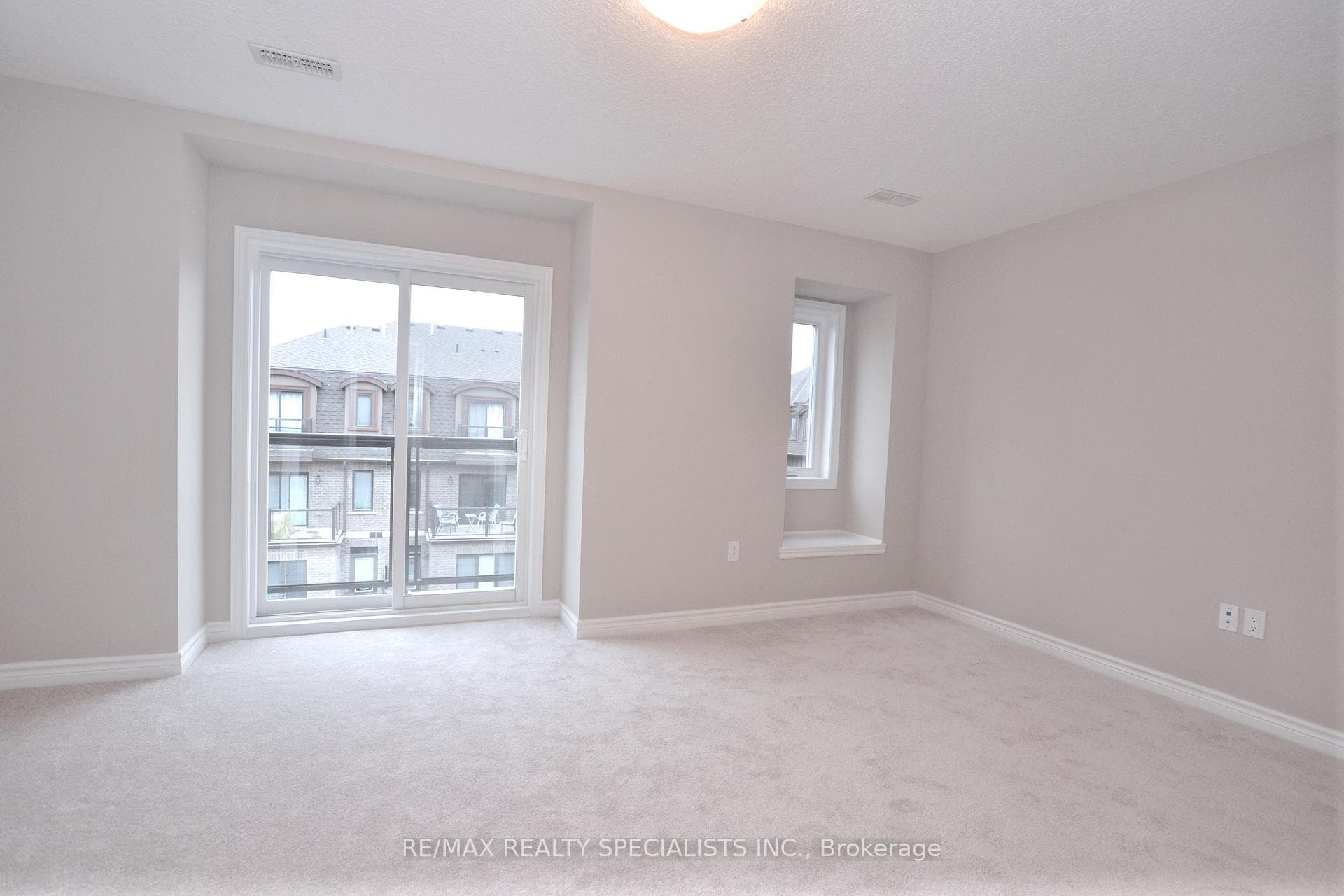 445 Ontario Street Unit 122 photo 12