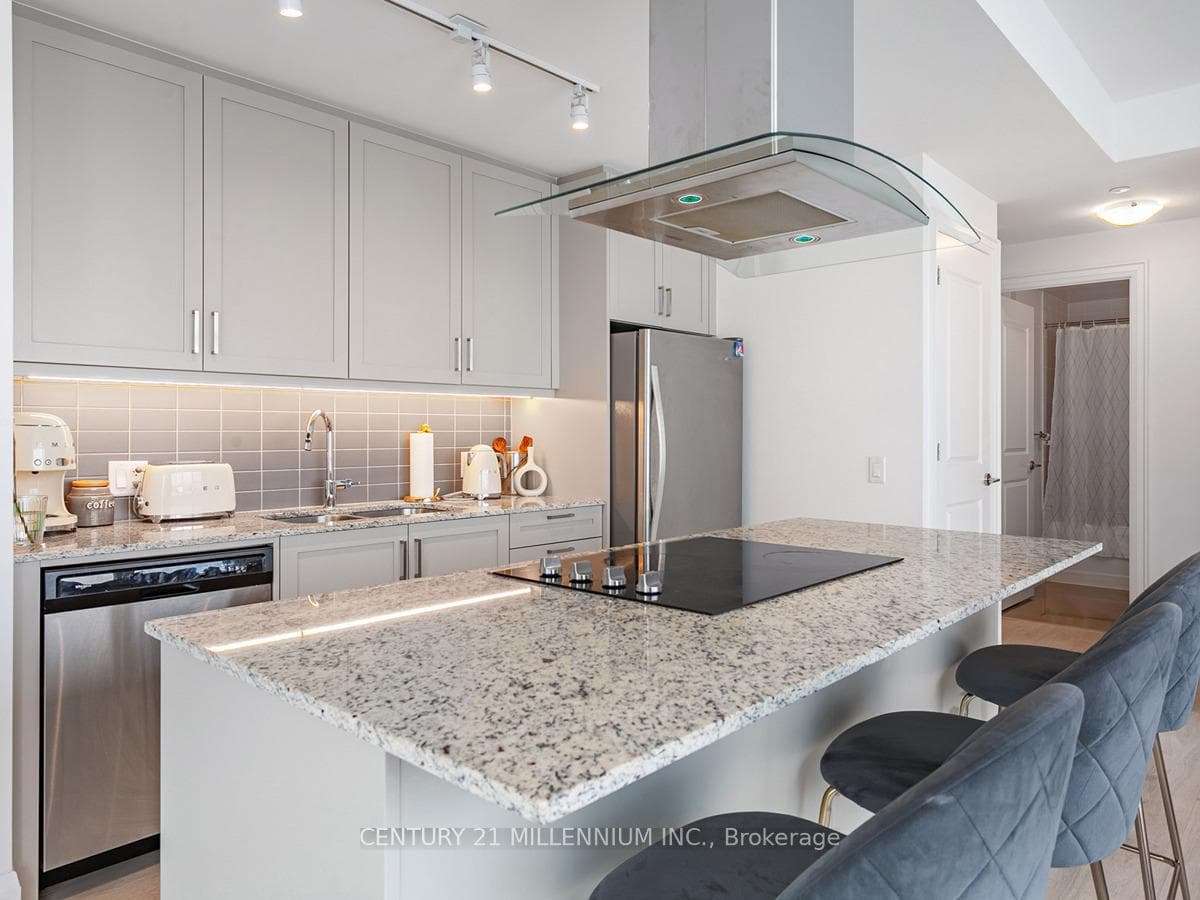 10 Gatineau Drive Unit 1014 photo 13