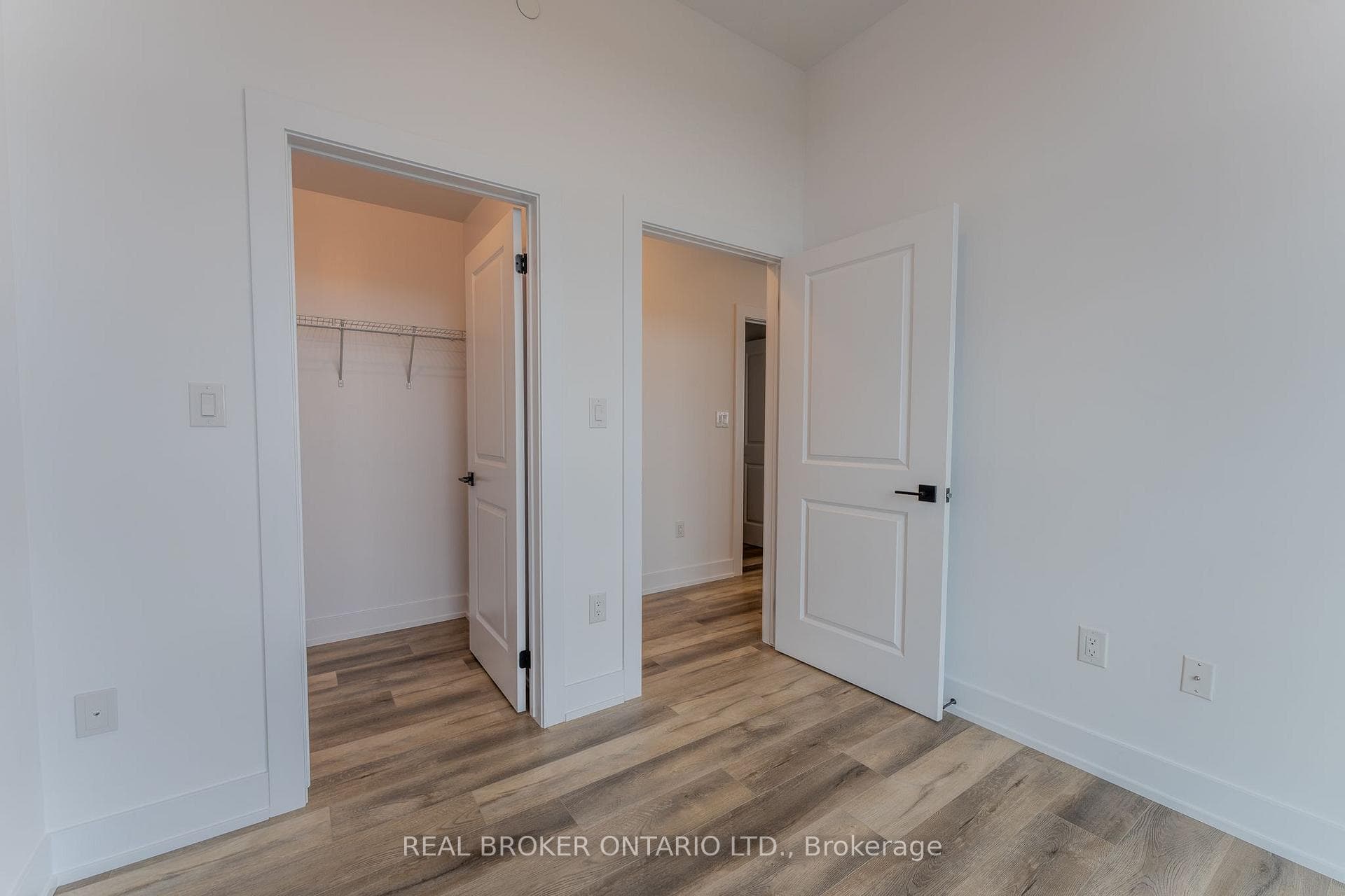 470 Dundas Street Unit 1209 photo 7
