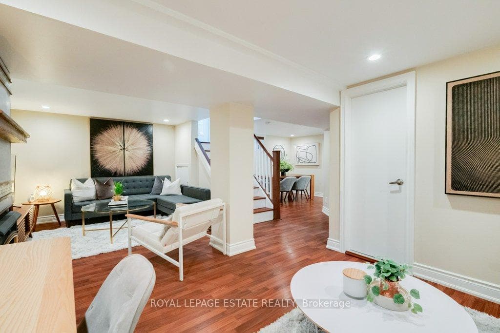 314 Scarborough Road photo 26