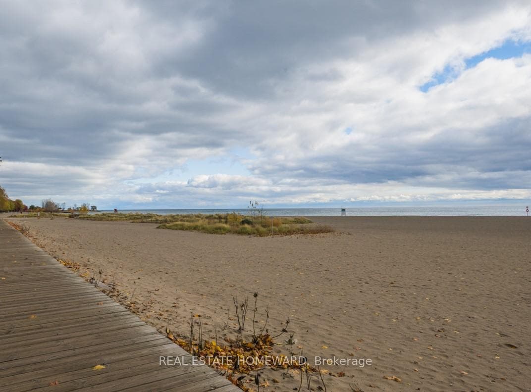 1848 Lake Shore Boulevard photo 40