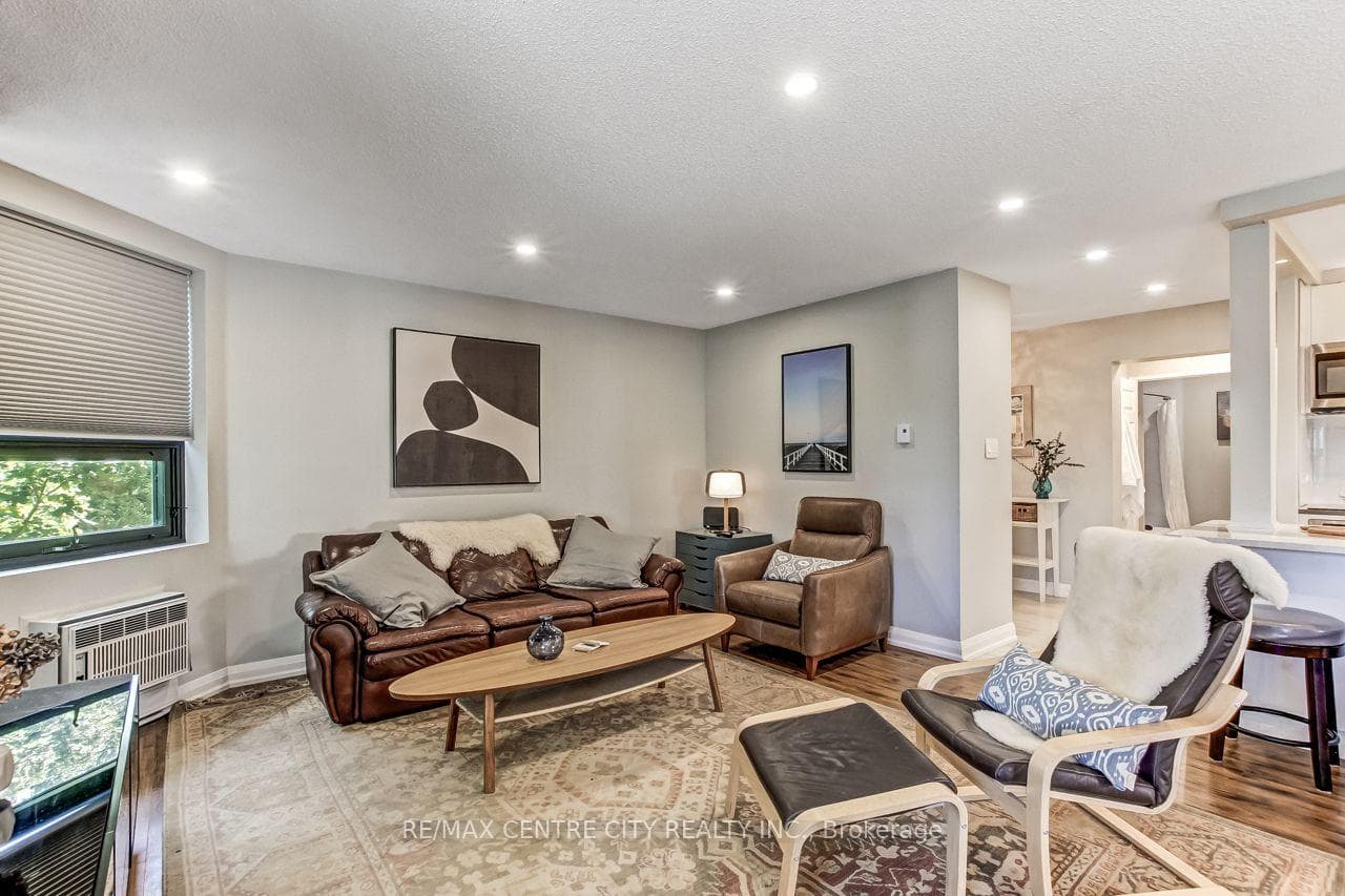 549 Ridout Street Unit 302 photo 13