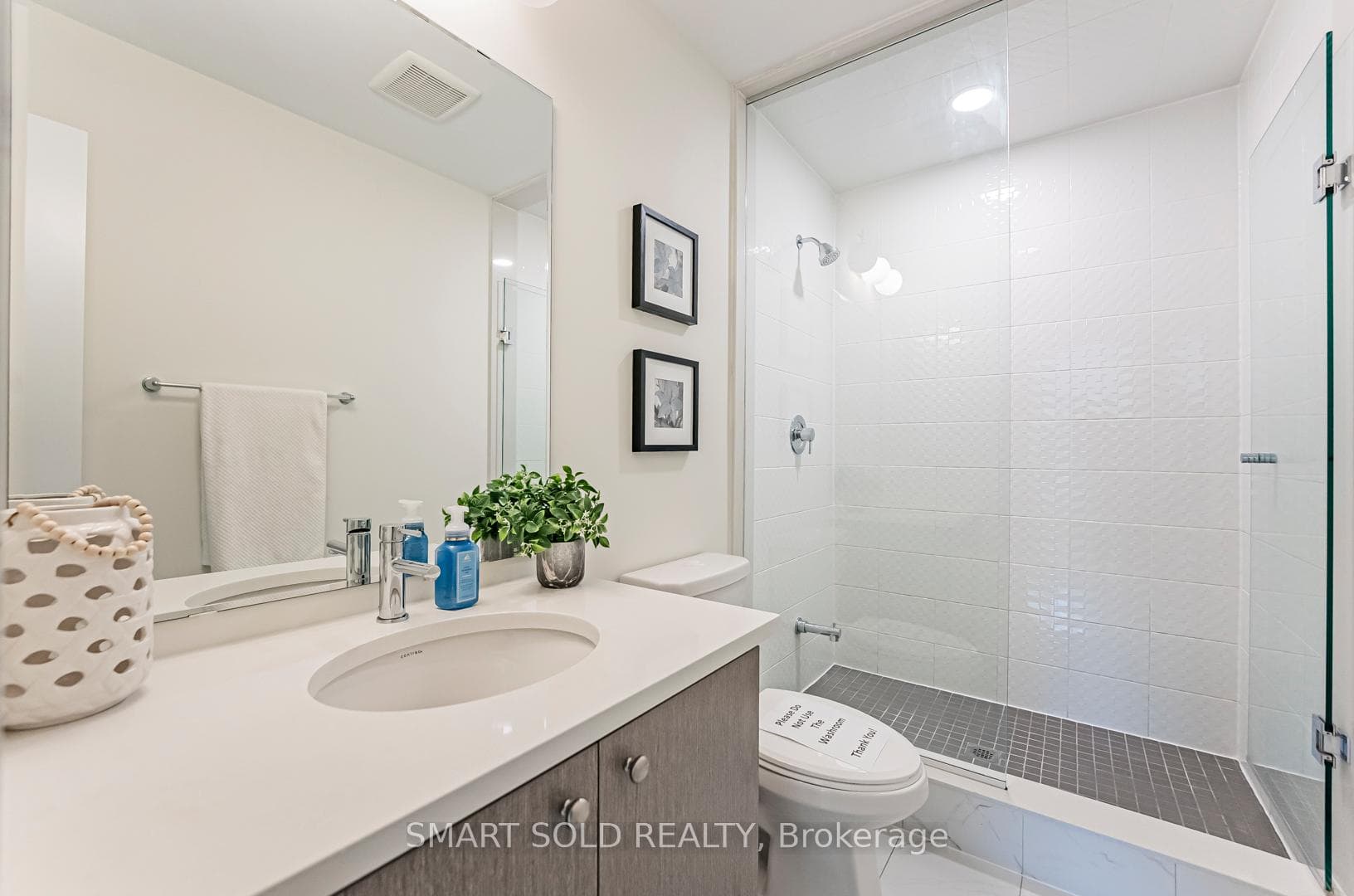 58 Thomas Frisby Jr Crescent photo 29