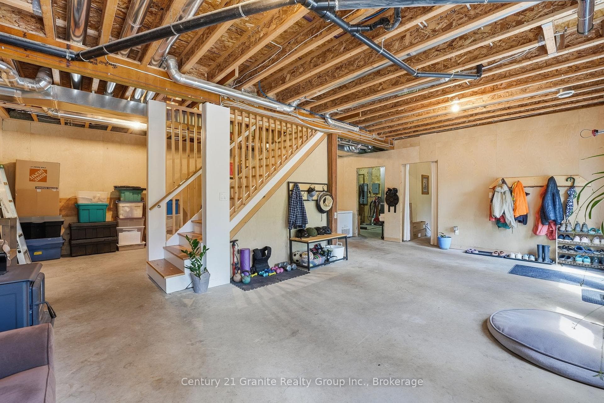 1048 Bacon Road photo 21