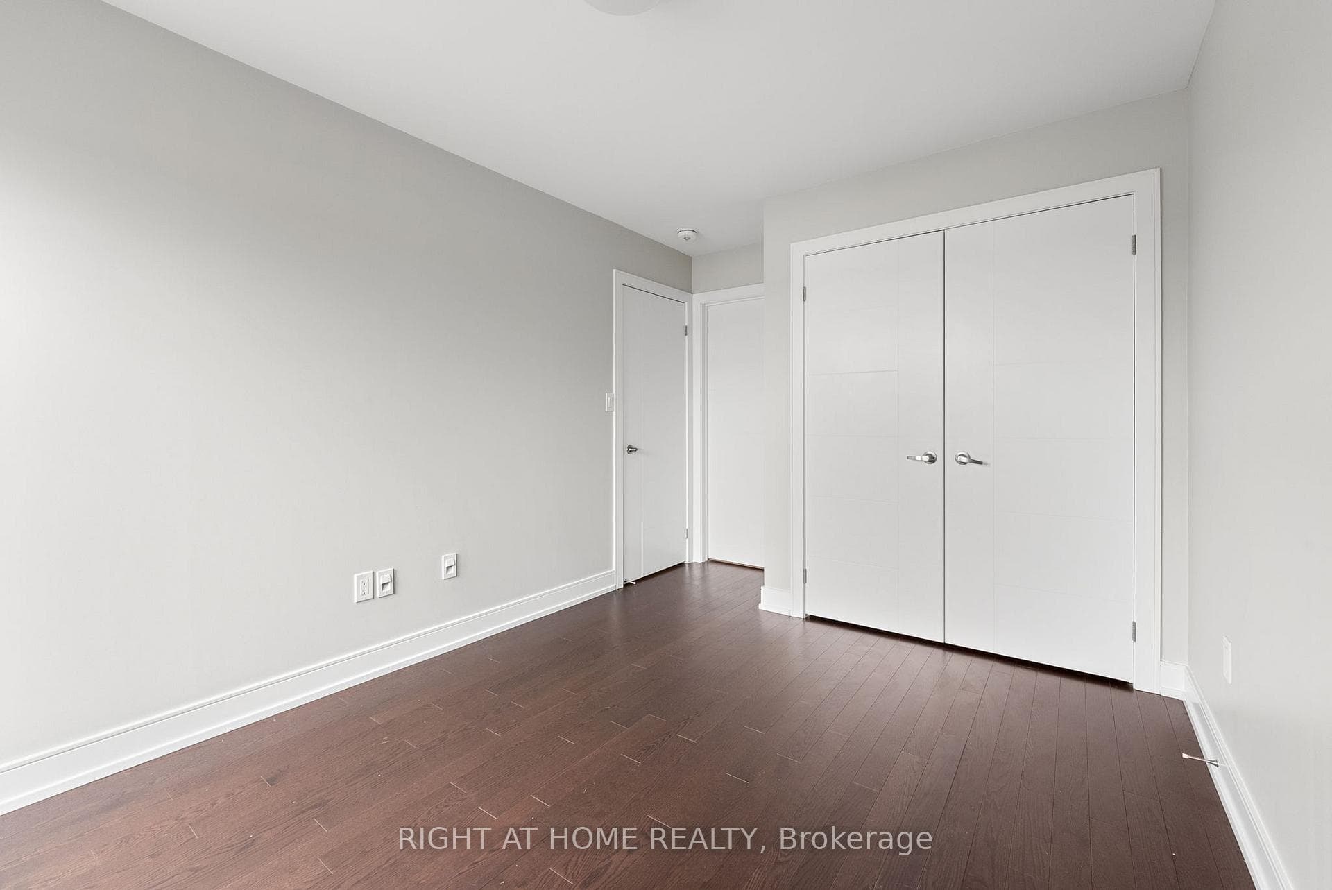 1393 Clarriage Court photo 19