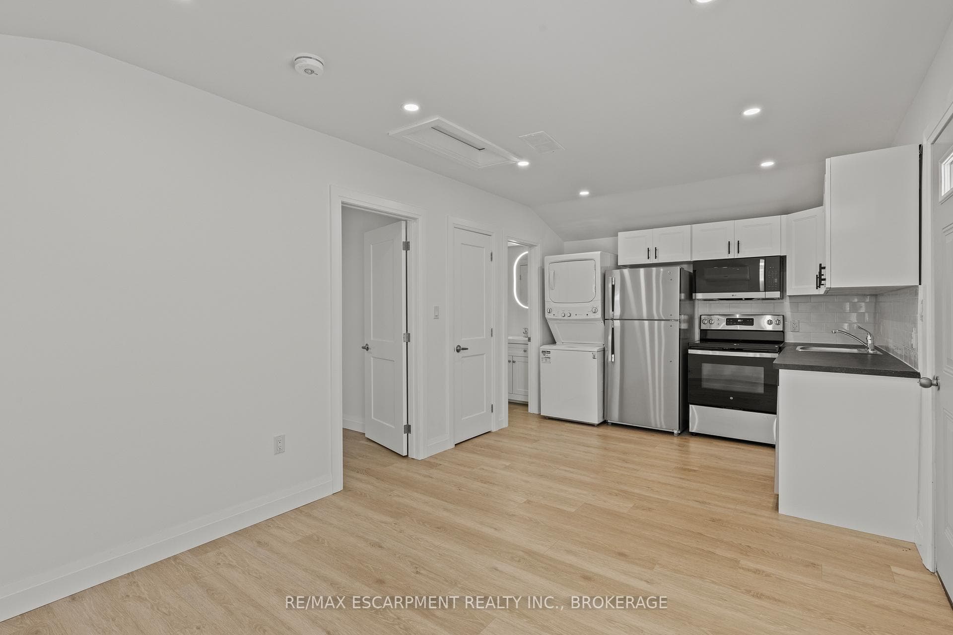 362 Gatfield Avenue Unit Unit 2 photo 10