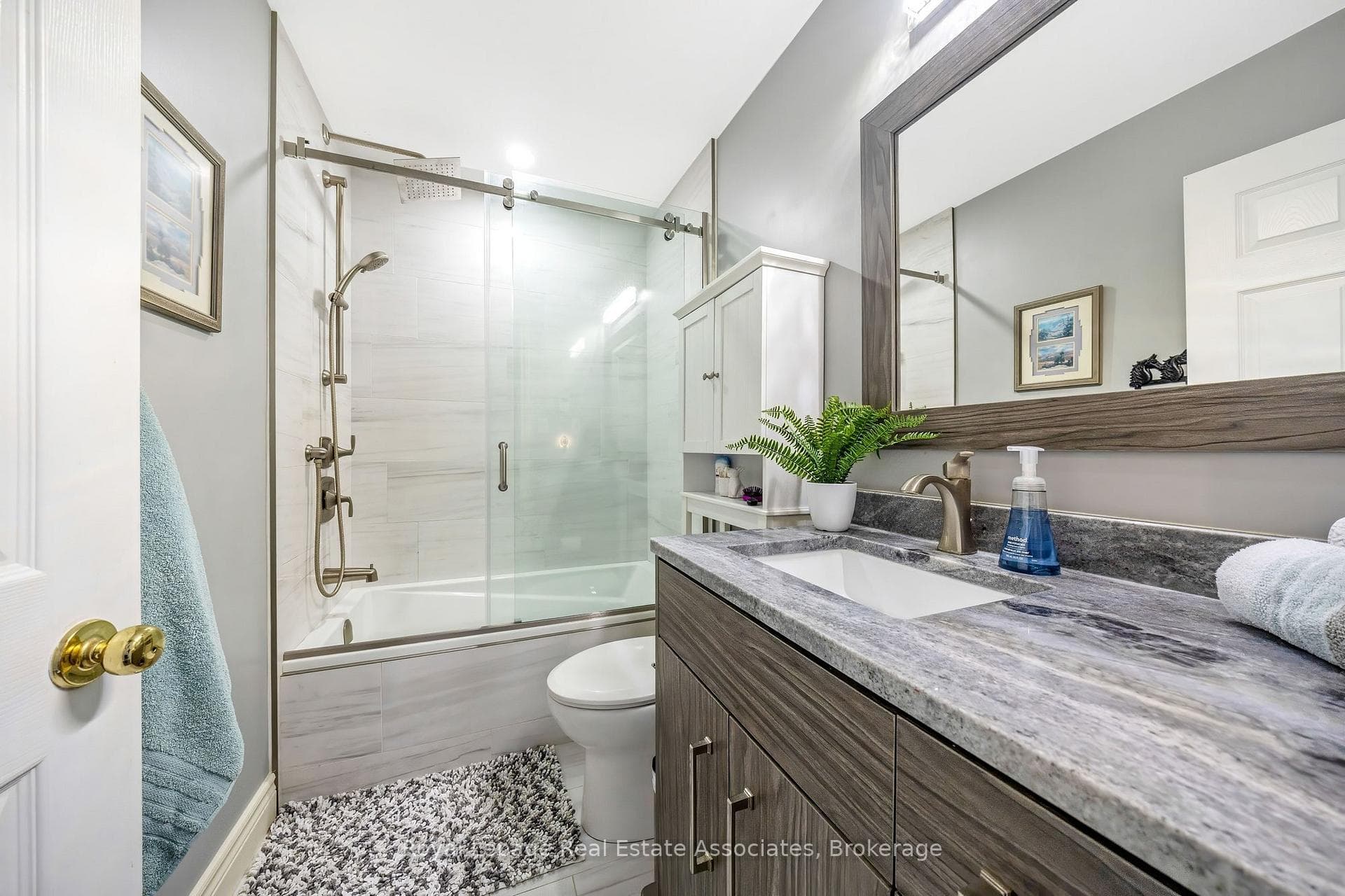 10 Kildare Drive photo 21