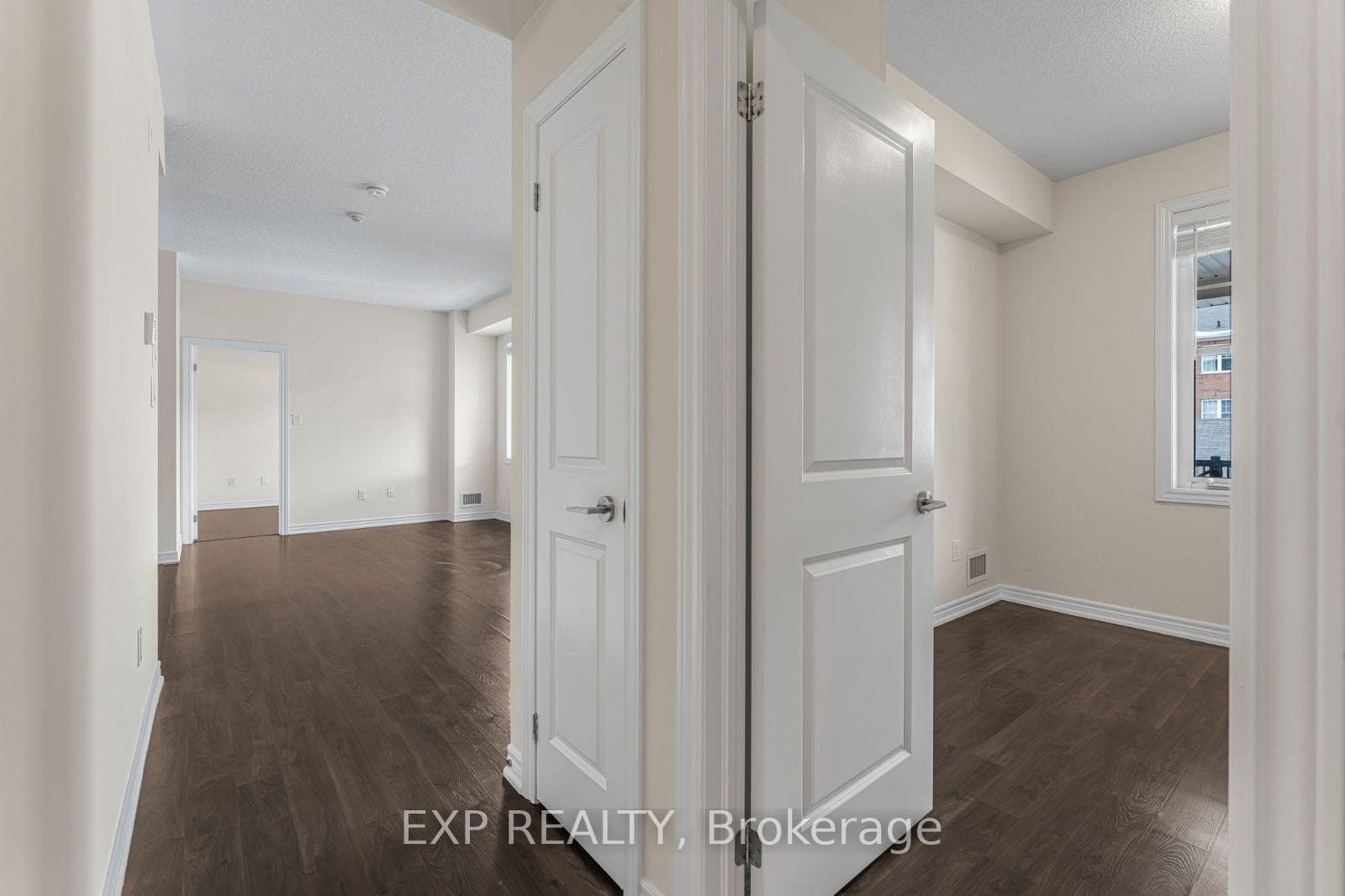 263 Georgian Drive Unit 209 photo 7